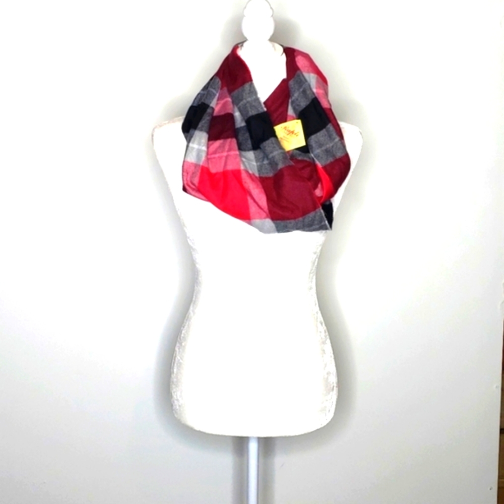 Rapti 100% Cashmere Infinity Scarf NWT